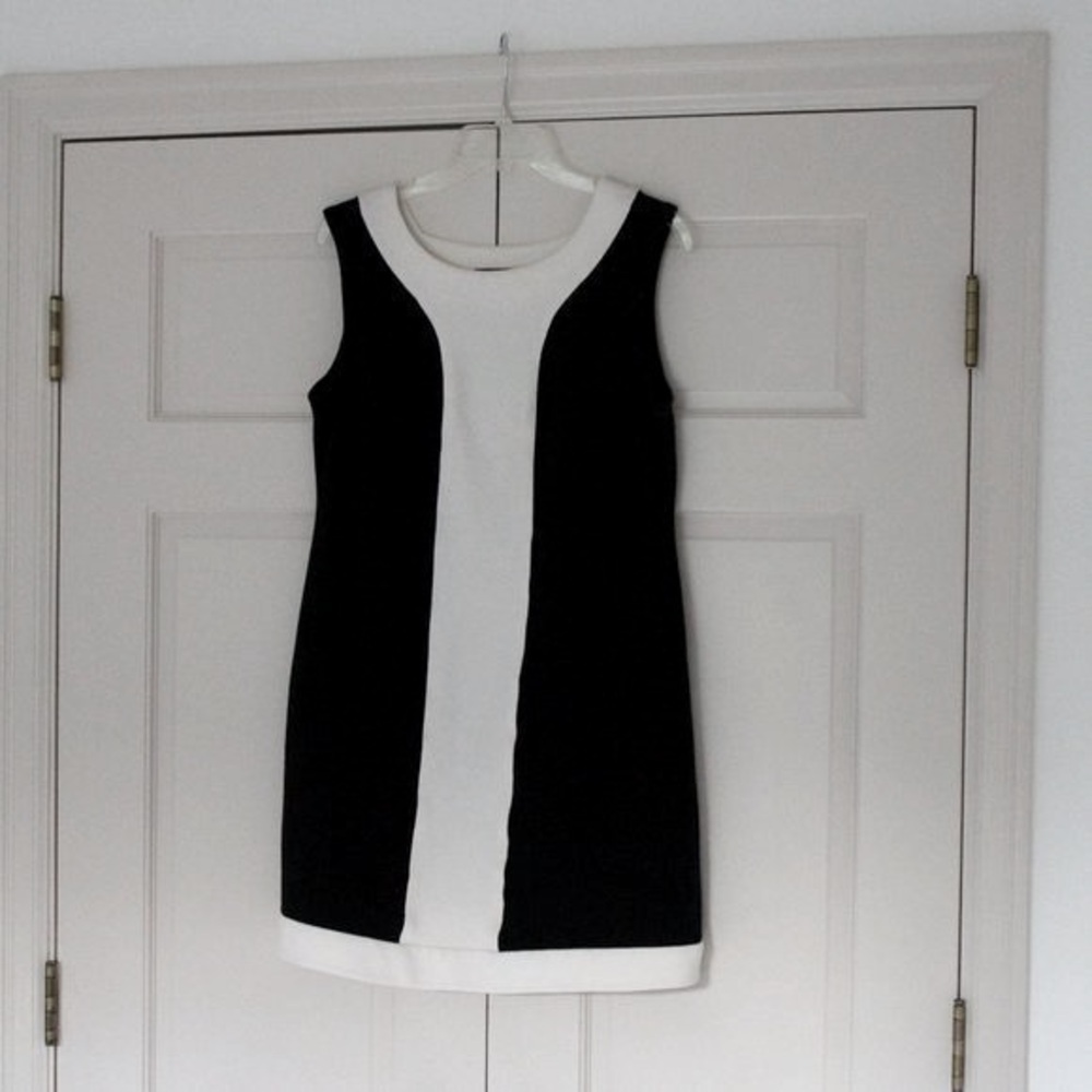 Style & Co. dress stretch black with white trim size 10